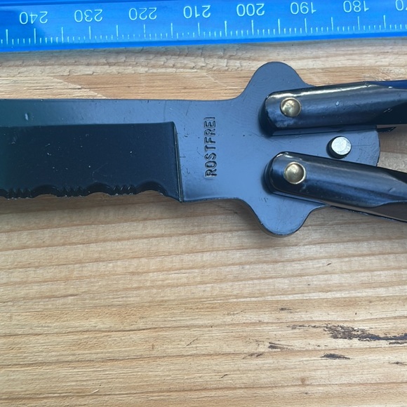 Vintage Rostfrei Seki Japan 9" Black Handle Folding Balisong Butterfly Knife - Picture 2 of 2